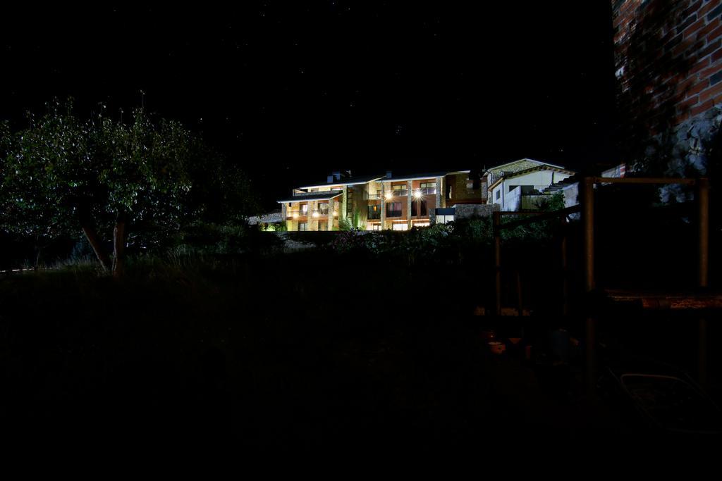 Dolcet L'Hotel Alas Exterior photo