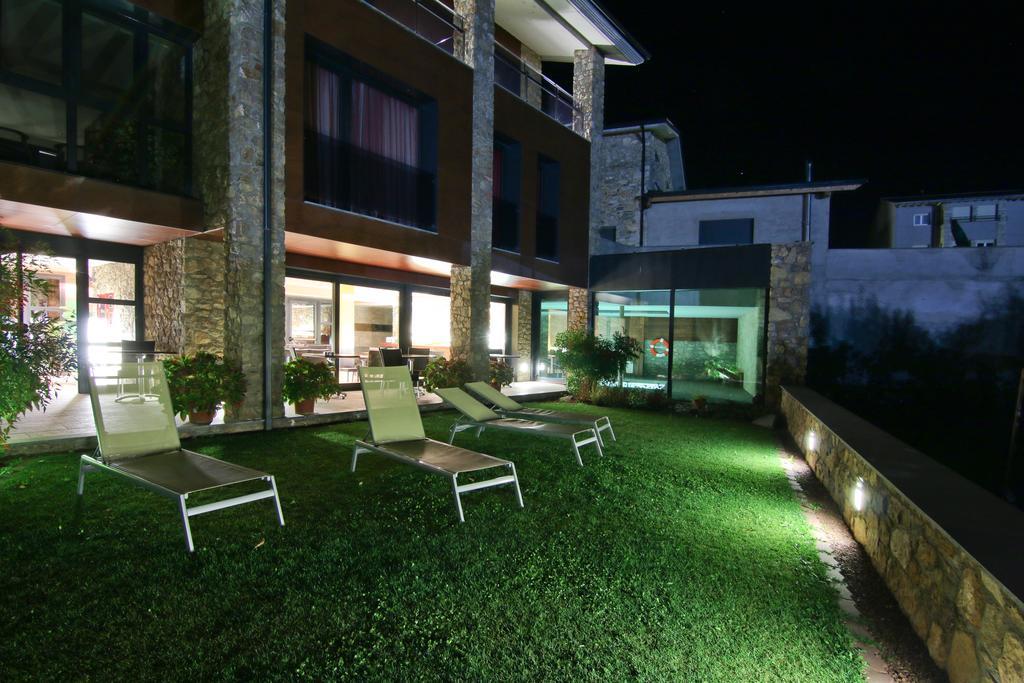 Dolcet L'Hotel Alas Exterior photo